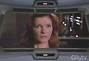Janeway poprv kontaktovala Voyager [VOY: Workforce II]